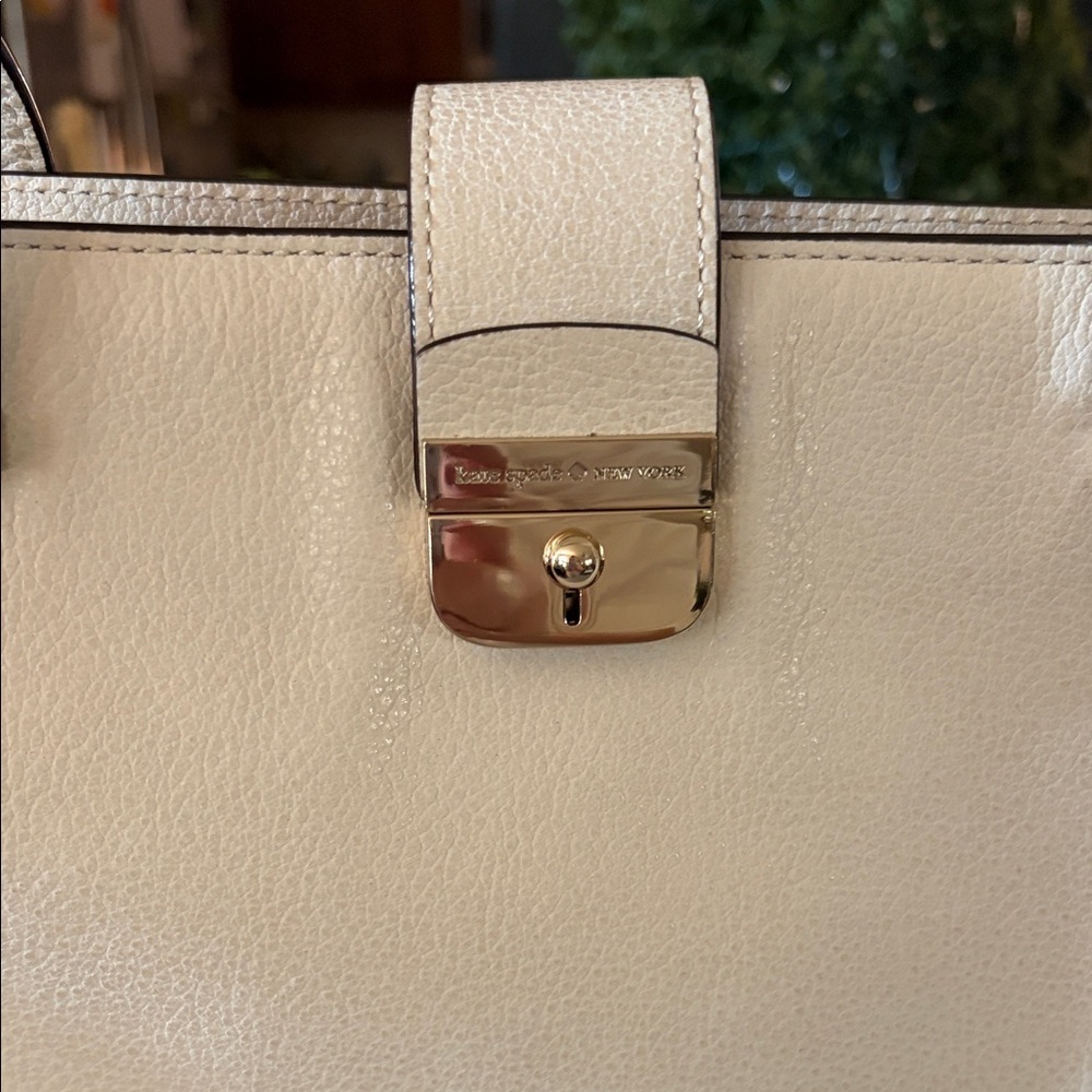 Kate Spade New York leather women’s Natacha Lovett street ivory satchel. - Picture 2 of 7